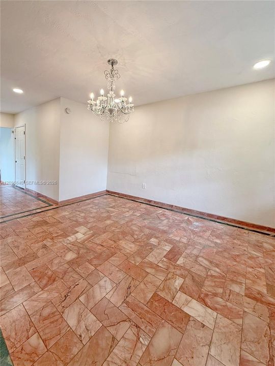 В аренду: $2,800 (2 спален, 1 ванн, 1643 Квадратных фут)