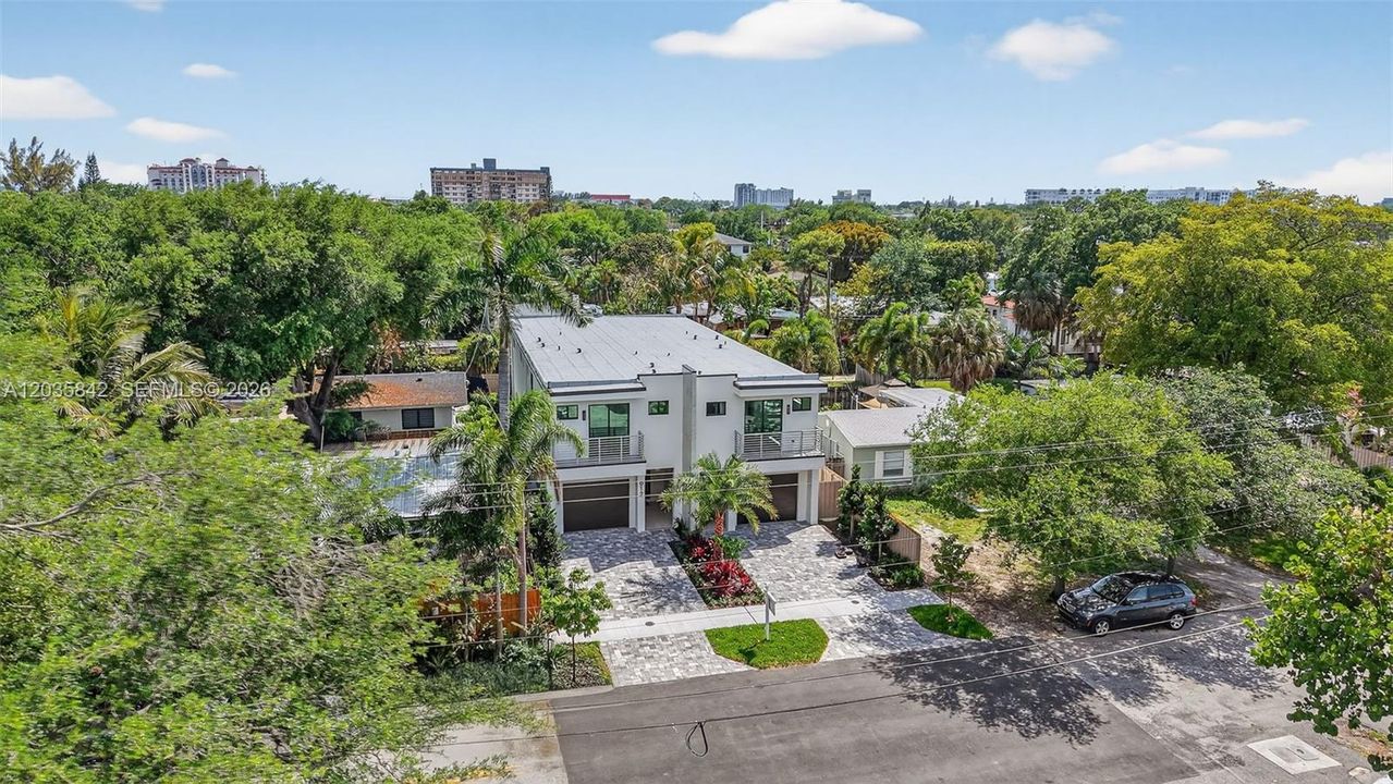 For Sale: $1,525,000 (4 beds, 4 baths, 2619 Square Feet)