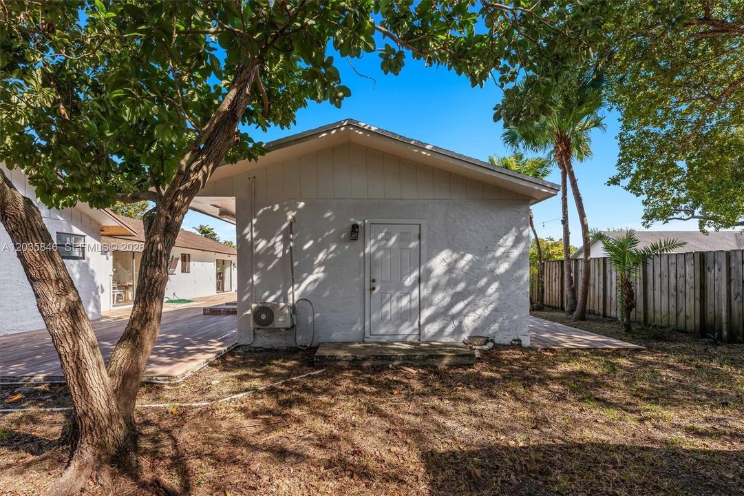 En Venta: $820,000 (3 camas, 3 baños, 2109 Pies cuadrados)