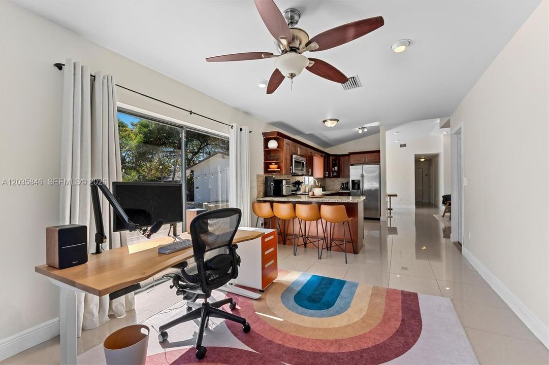 En Venta: $820,000 (3 camas, 3 baños, 2109 Pies cuadrados)
