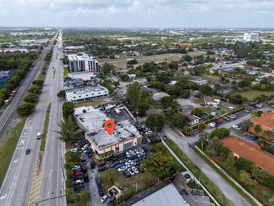 4071 N. Dixie Hwy - 013