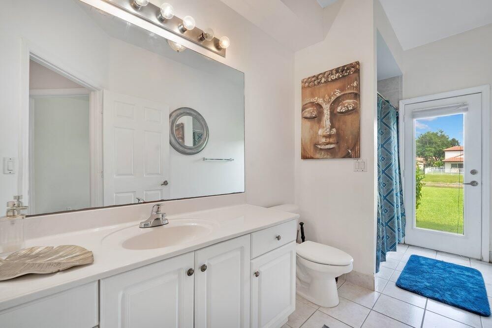 019_trevisuality_5005_nw_57th_terr-19_20