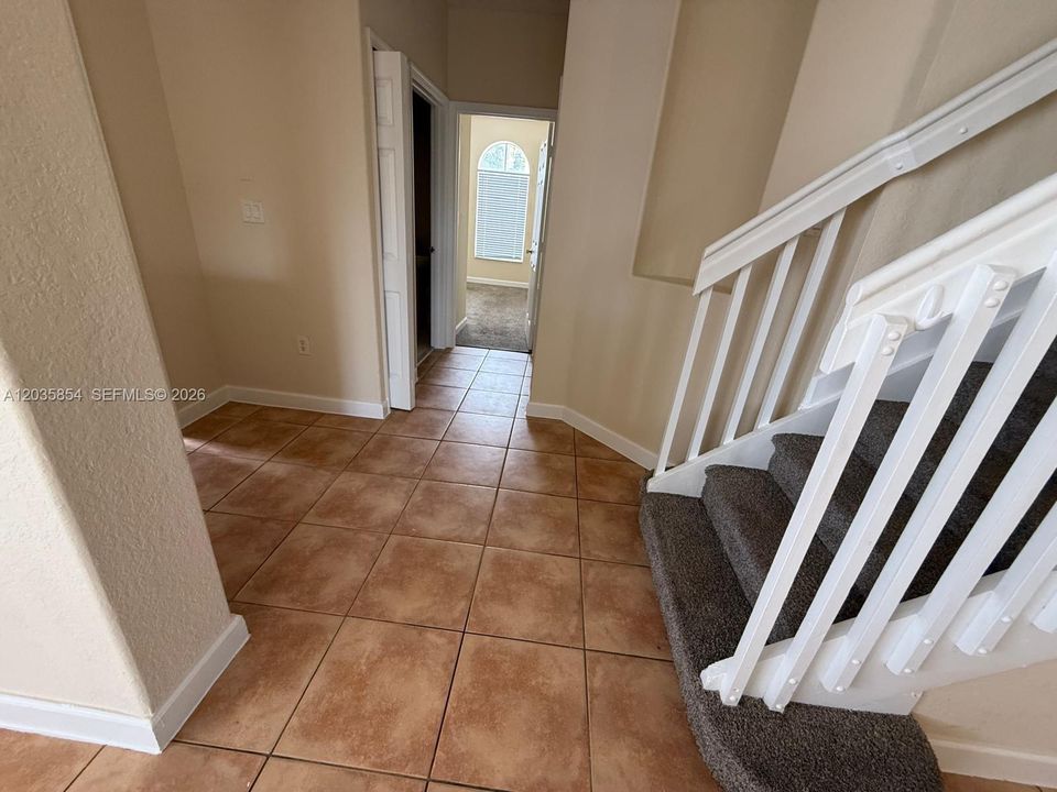 For Sale: $364,999 (4 beds, 3 baths, 1965 Square Feet)