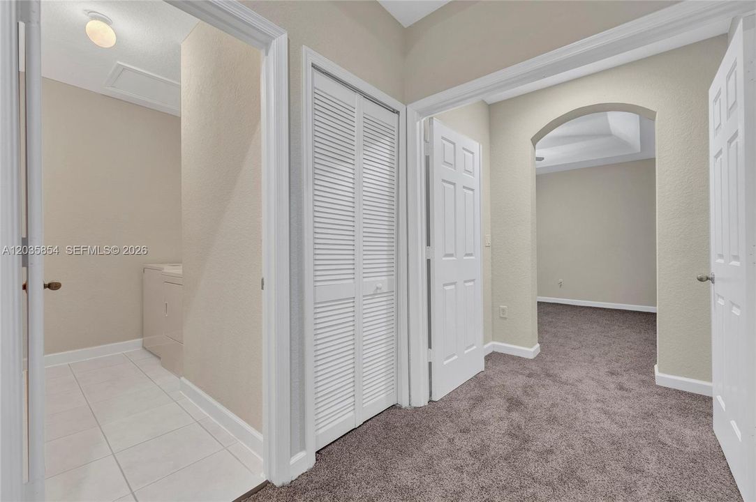 For Sale: $364,999 (4 beds, 3 baths, 1965 Square Feet)