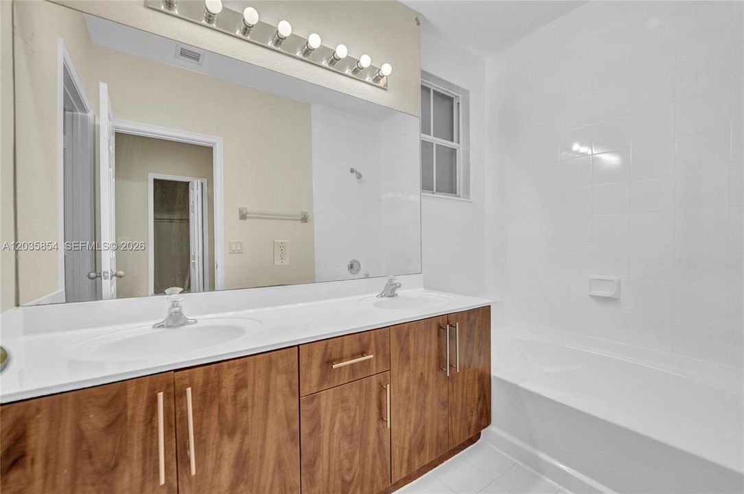 For Sale: $364,999 (4 beds, 3 baths, 1965 Square Feet)