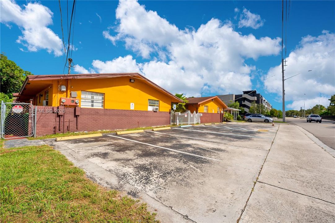 For Sale: $2,600,000 (0 beds, 0 baths, 13990 Square Feet)
