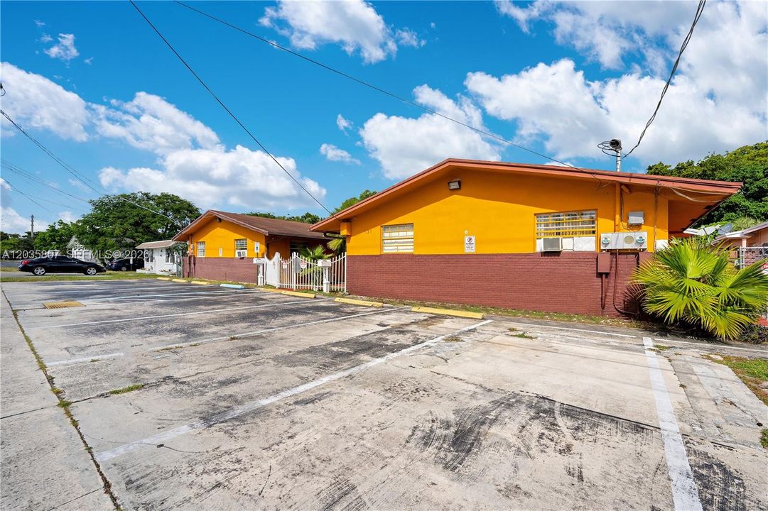 For Sale: $2,600,000 (0 beds, 0 baths, 13990 Square Feet)