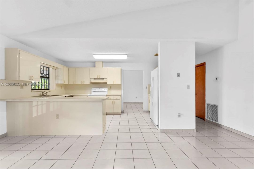 For Sale: $825,000 (4 beds, 2 baths, 2326 Square Feet)