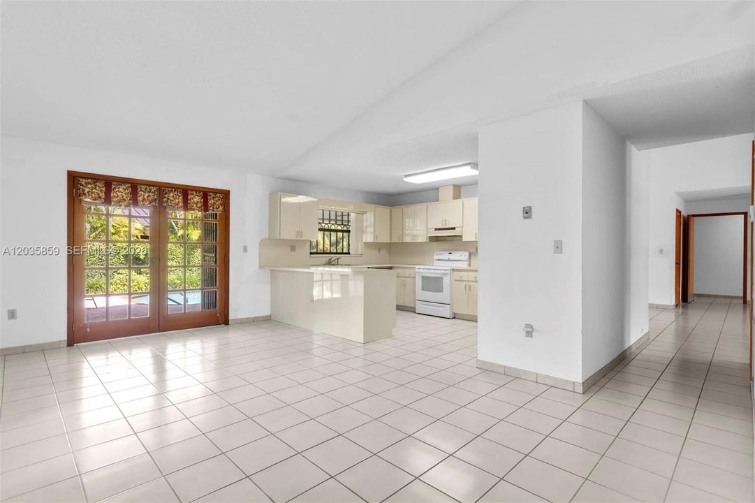 For Sale: $825,000 (4 beds, 2 baths, 2326 Square Feet)