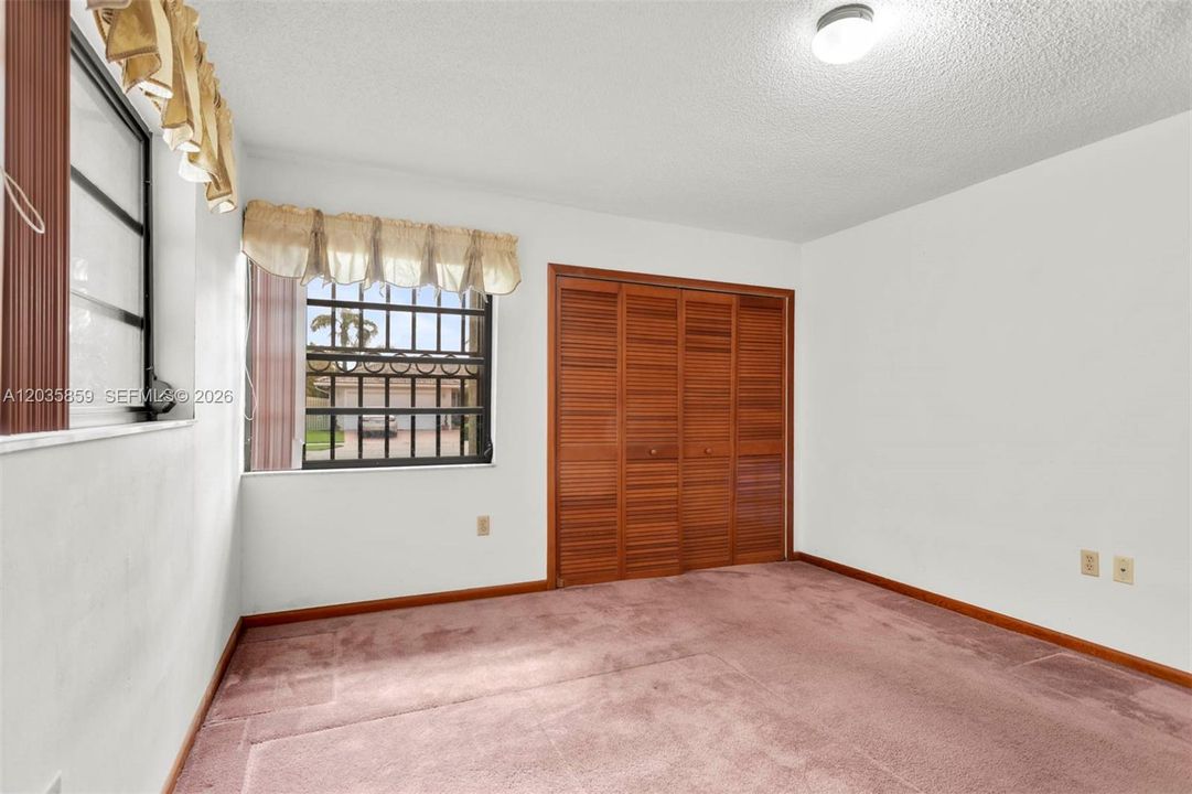 For Sale: $825,000 (4 beds, 2 baths, 2326 Square Feet)
