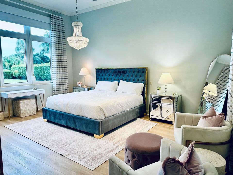 645 Master Suite 2