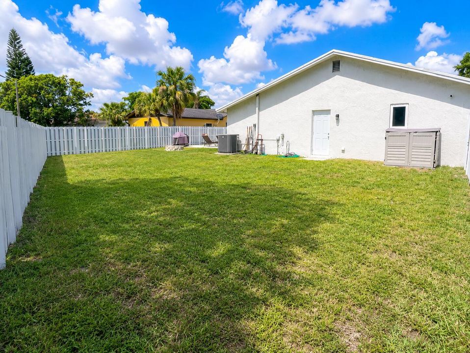 33 side yard