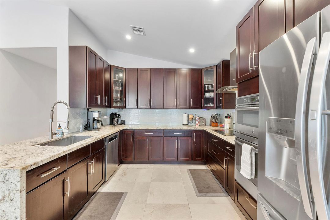 3441 Nw 20th St_032