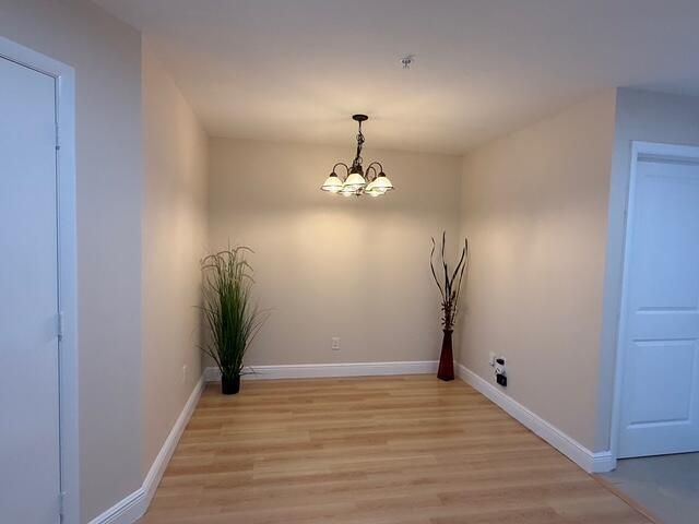 Dining Area or Office Space