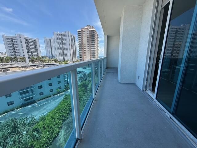 Large Balcony