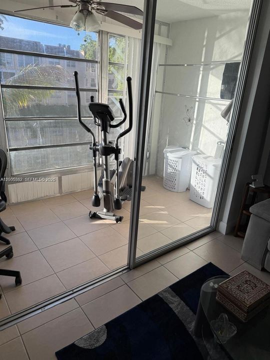 For Sale: $123,900 (2 beds, 2 baths, 850 Square Feet)