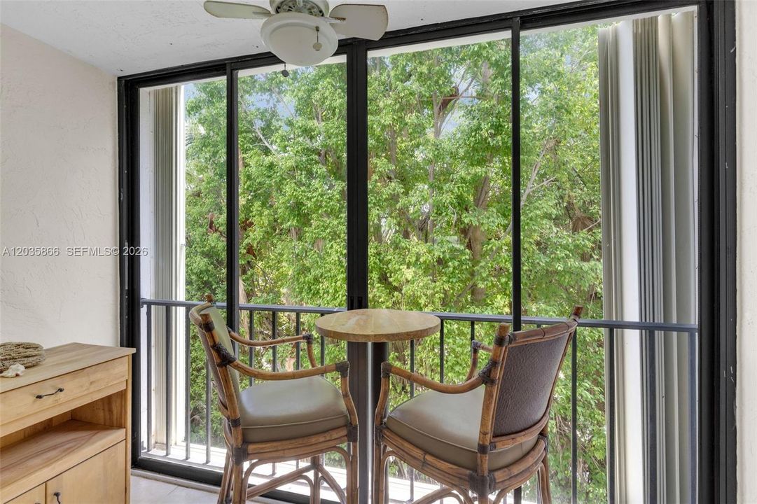 SCREENED IN PATIO/BALCONY