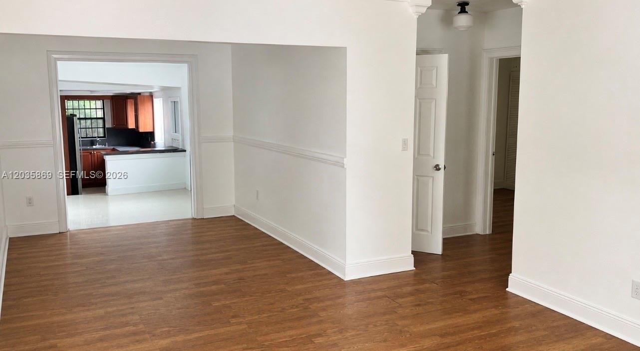 For Sale: $600,000 (3 beds, 2 baths, 1561 Square Feet)