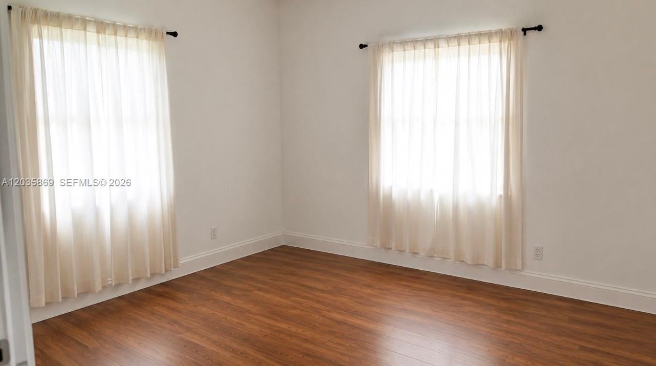 For Sale: $600,000 (3 beds, 2 baths, 1561 Square Feet)