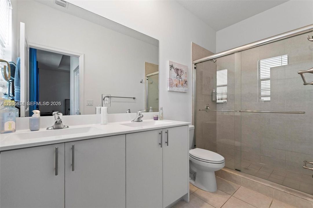 For Sale: $474,999 (3 beds, 2 baths, 1344 Square Feet)