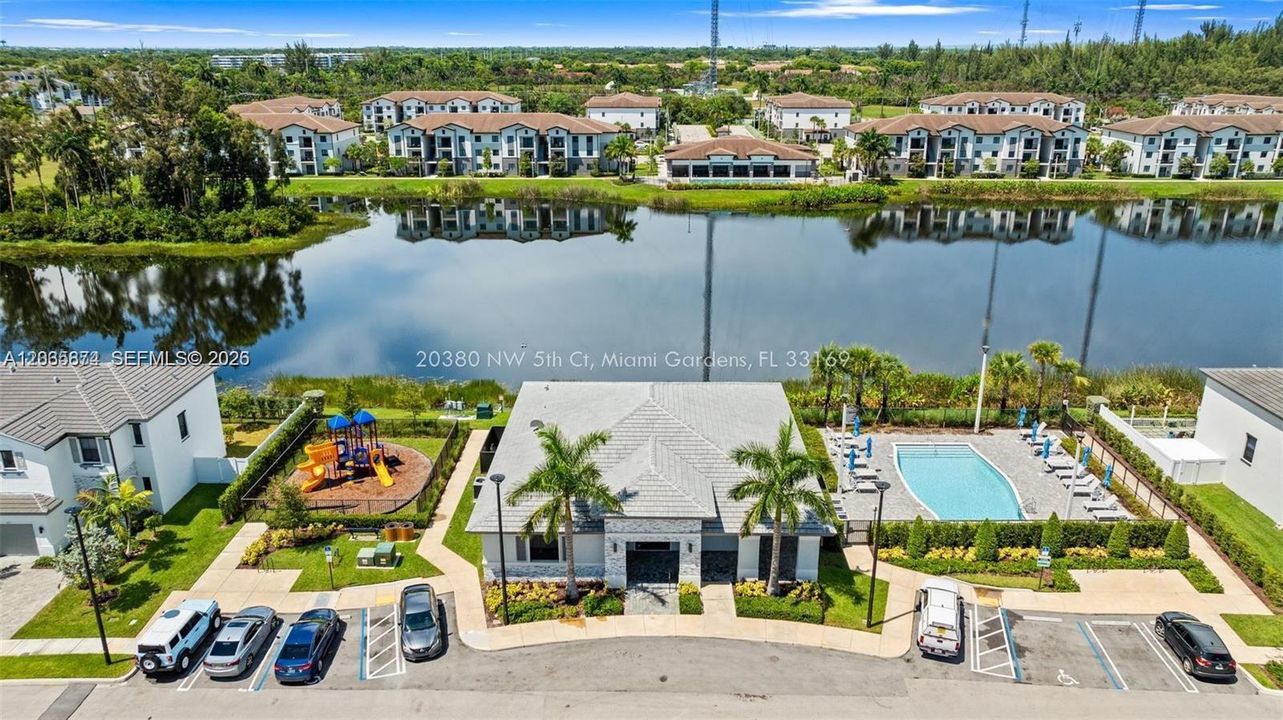 For Sale: $474,999 (3 beds, 2 baths, 1344 Square Feet)