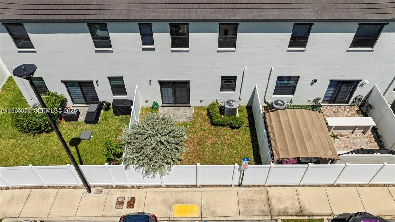 For Sale: $474,999 (3 beds, 2 baths, 1344 Square Feet)