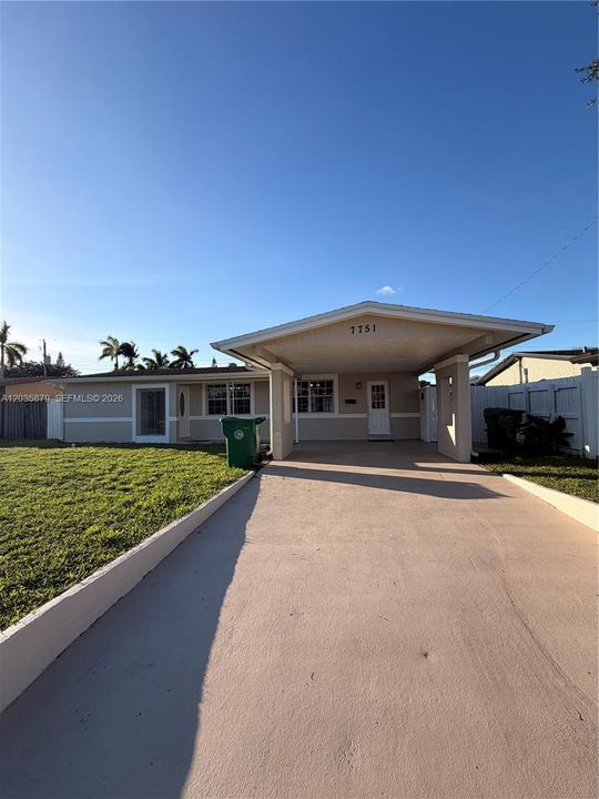 For Rent: $4,000 (3 beds, 2 baths, 1184 Square Feet)