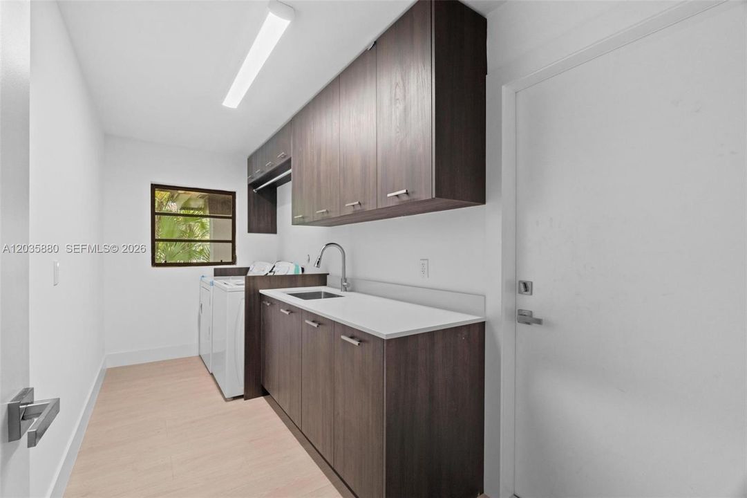 For Rent: $8,000 (4 beds, 3 baths, 3061 Square Feet)