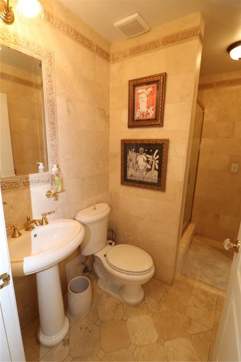 For Sale: $2,750,000 (5 beds, 3 baths, 2601 Square Feet)