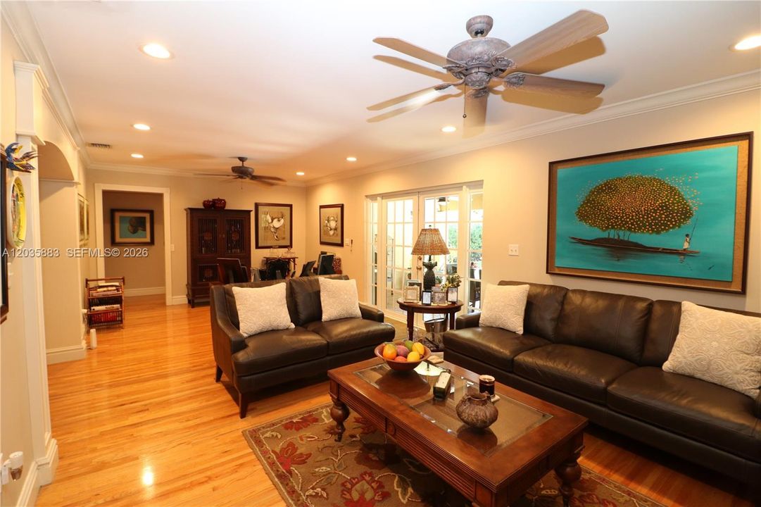 For Sale: $2,750,000 (5 beds, 3 baths, 2601 Square Feet)