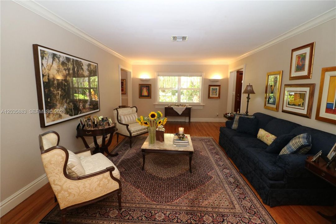 For Sale: $2,750,000 (5 beds, 3 baths, 2601 Square Feet)