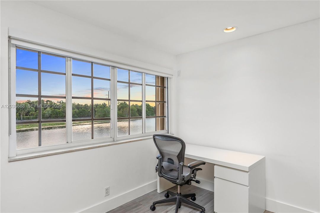 For Sale: $2,399,000 (5 beds, 4 baths, 4344 Square Feet)
