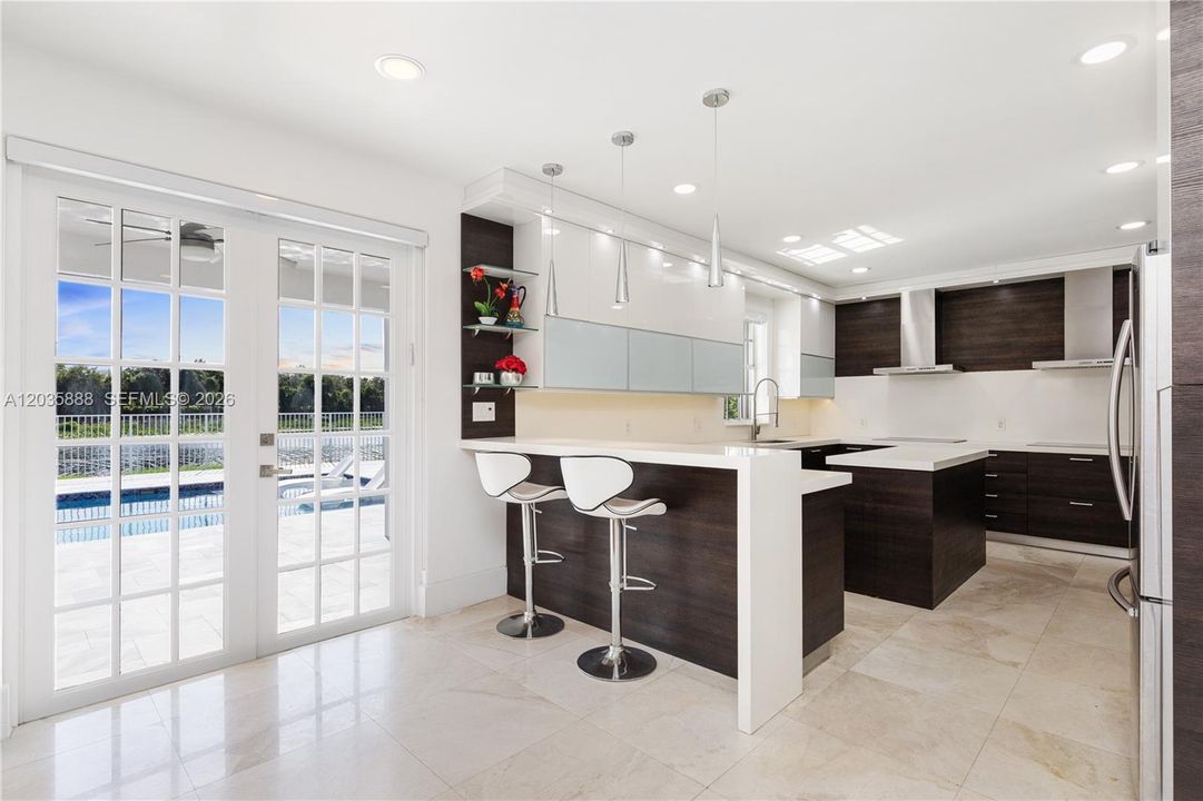 For Sale: $2,399,000 (5 beds, 4 baths, 4344 Square Feet)