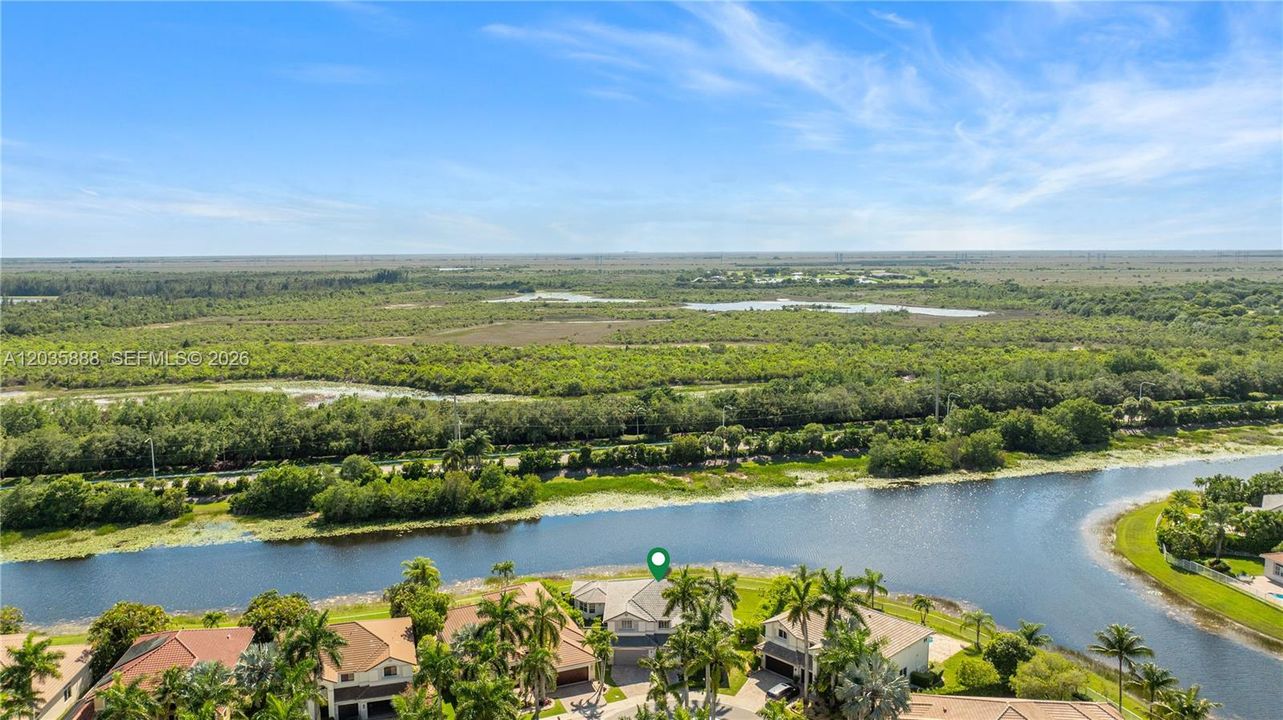 For Sale: $2,399,000 (5 beds, 4 baths, 4344 Square Feet)