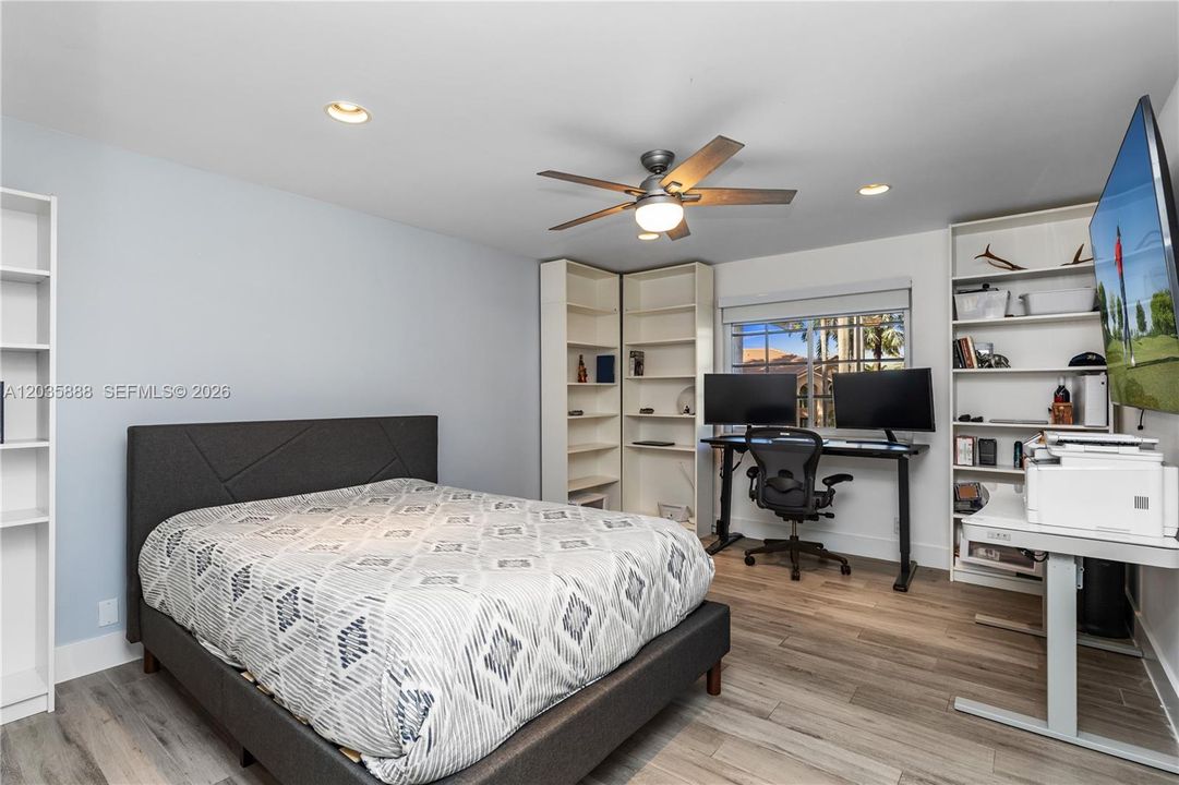 For Sale: $2,399,000 (5 beds, 4 baths, 4344 Square Feet)