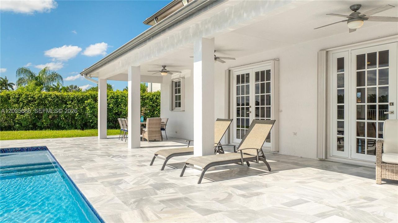 For Sale: $2,399,000 (5 beds, 4 baths, 4344 Square Feet)