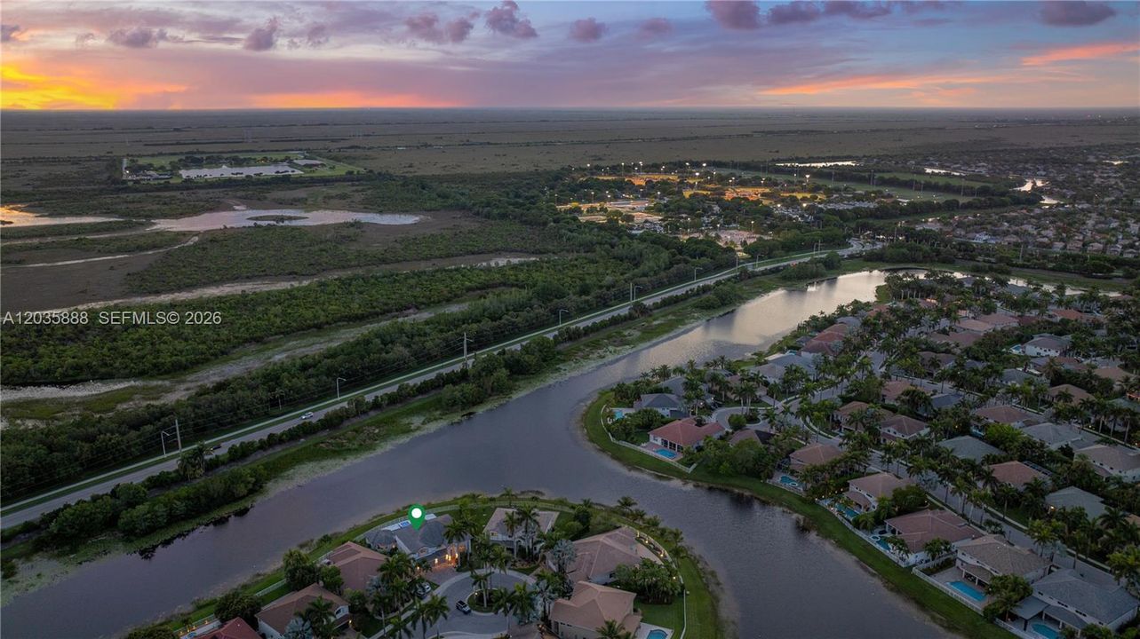 For Sale: $2,399,000 (5 beds, 4 baths, 4344 Square Feet)