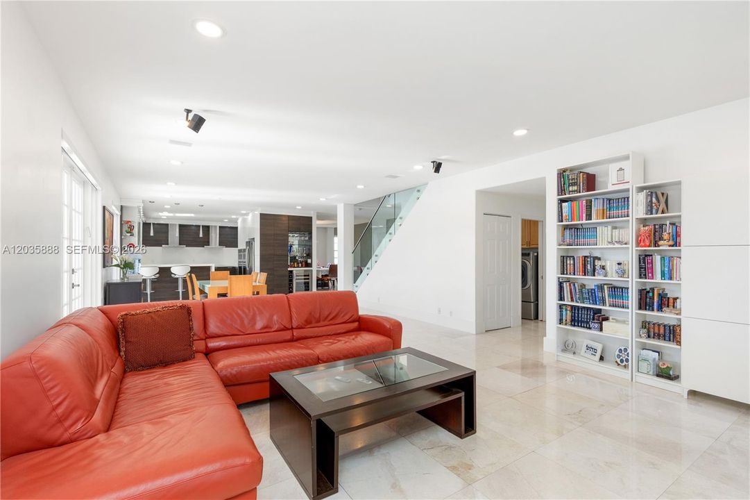 For Sale: $2,399,000 (5 beds, 4 baths, 4344 Square Feet)