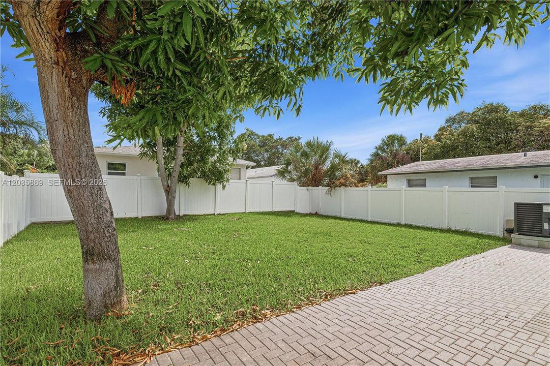 En Venta: $340,000 (2 camas, 1 baños, 648 Pies cuadrados)