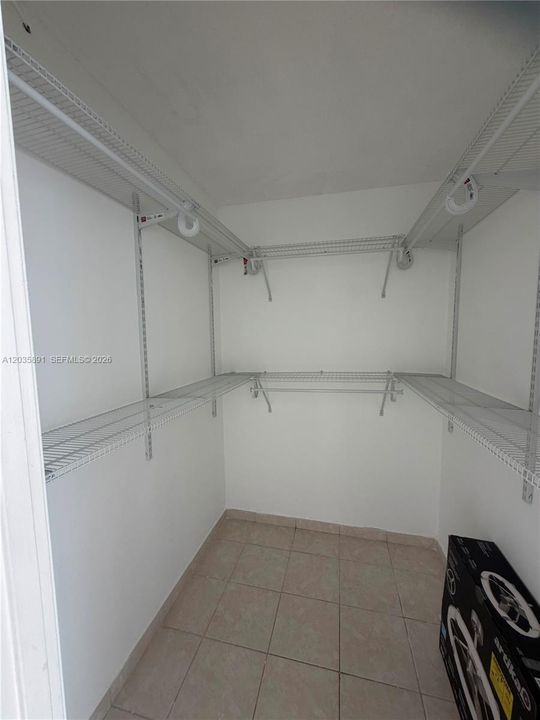 В аренду: $1,800 (0 спален, 1 ванн, 448 Квадратных фут)