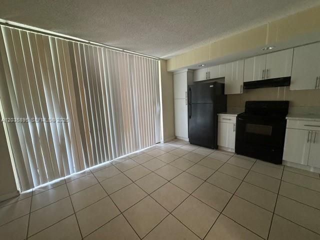 For Sale: $259,900 (3 beds, 2 baths, 1040 Square Feet)
