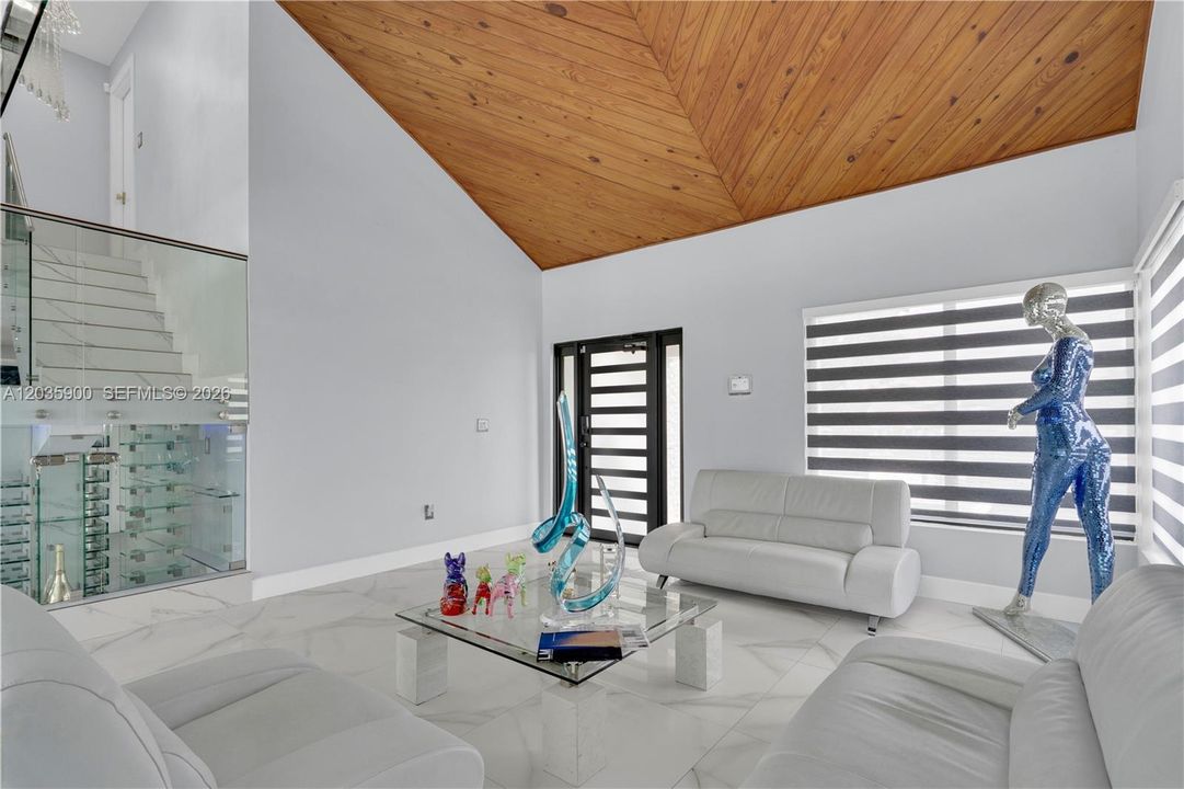 For Sale: $2,799,000 (5 beds, 4 baths, 2617 Square Feet)