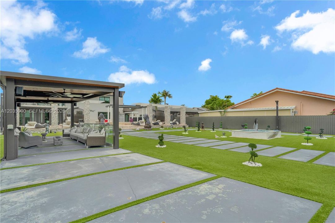 For Sale: $2,799,000 (5 beds, 4 baths, 2617 Square Feet)