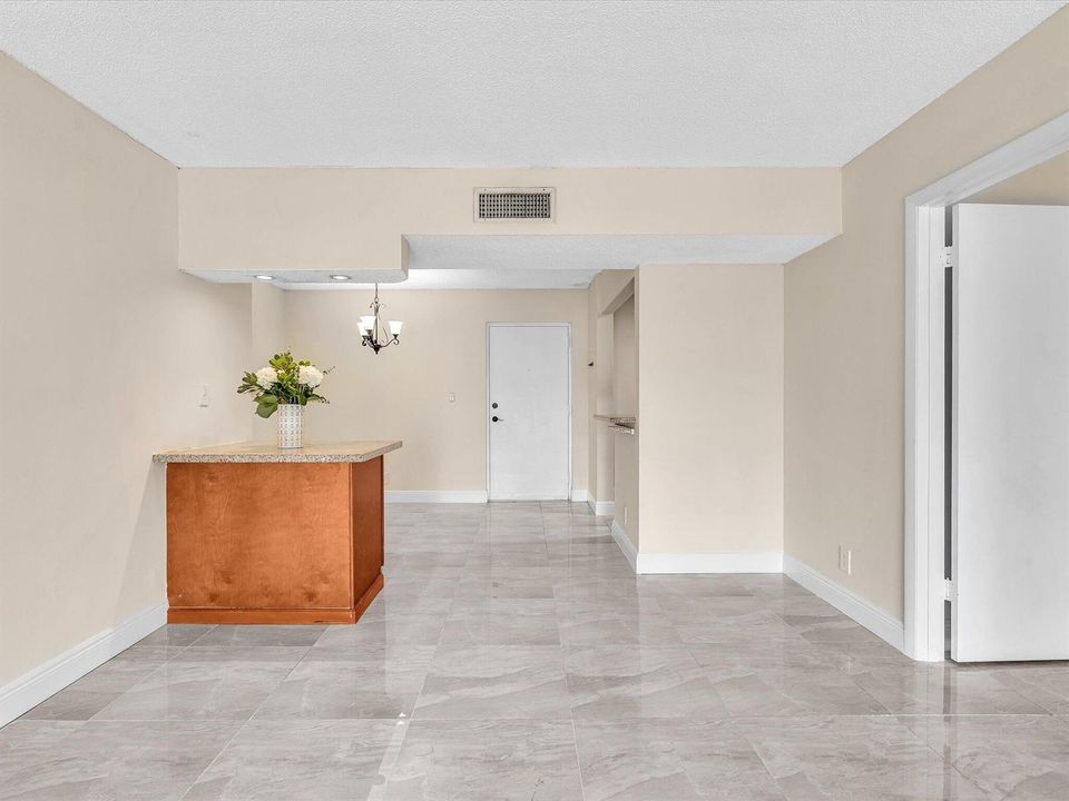 Split Floor Plan