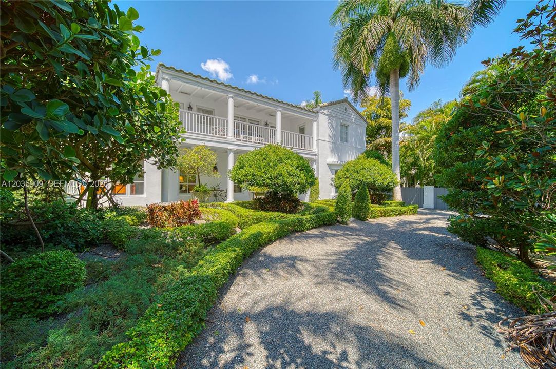 For Sale: $6,300,000 (4 beds, 4 baths, 3168 Square Feet)