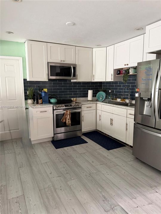 For Sale: $455,000 (2 beds, 2 baths, 1376 Square Feet)