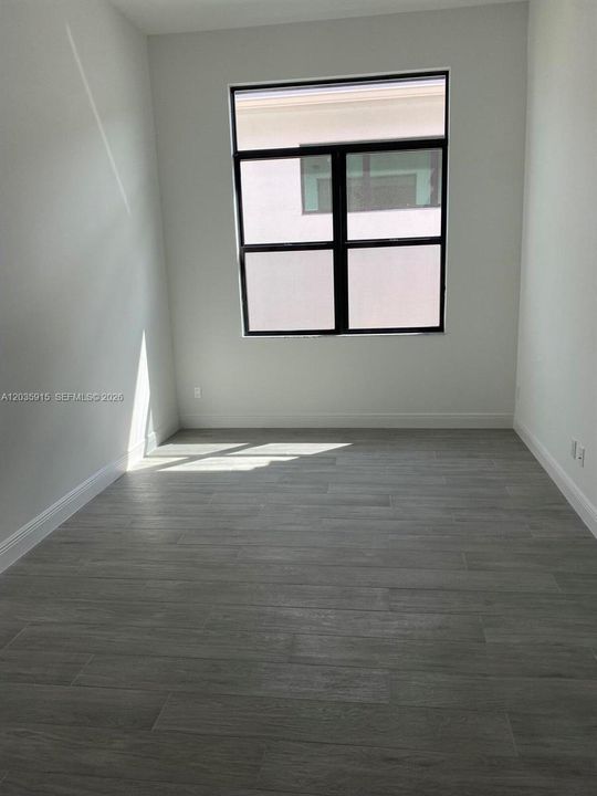 В аренду: $4,000 (3 спален, 3 ванн, 2129 Квадратных фут)