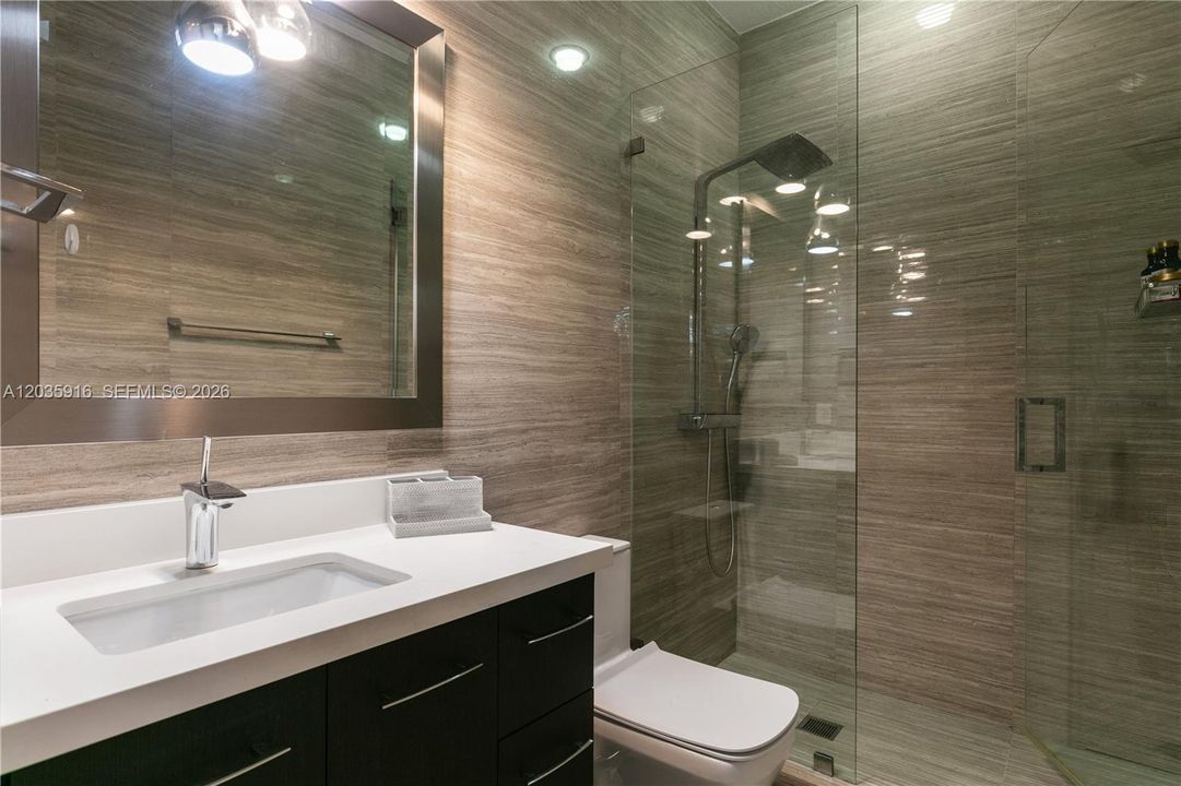 For Rent: $15,000 (4 beds, 4 baths, 4685 Square Feet)