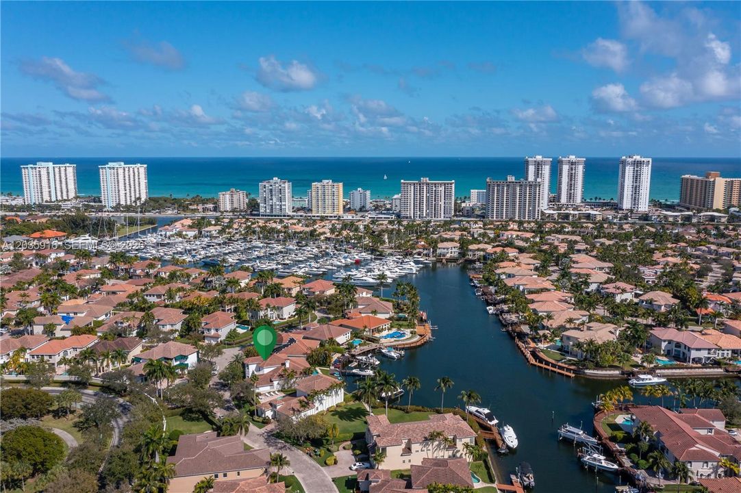 For Rent: $15,000 (4 beds, 4 baths, 4685 Square Feet)