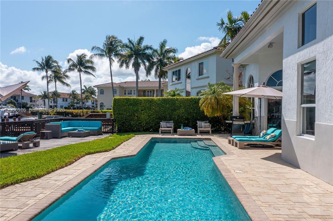 For Rent: $15,000 (4 beds, 4 baths, 4685 Square Feet)